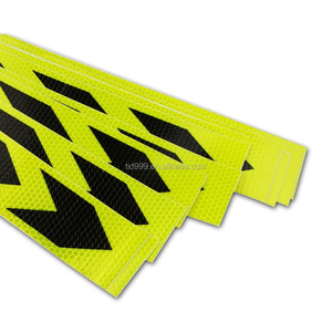 2 Pcs D'urgence Adhésif Autocollant Réfléchissant Bande Ruban De Sécurité pour Voiture <span class=keywords><strong>Garage</strong></span> 32" - Product Image 5