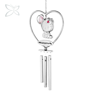 Carillon éolien suspendu en cristal taillé brillant Rosaline, décoration d'intérieur Hello Kitty, art populaire en fer plaqué métal Crystocraft, Japon - Product Image 3