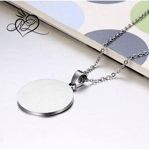 Arc-en-Ciel En Acier inoxydable Yin Yang Pendentif Collier pour la Fierté Gaie et <span class=keywords><strong>Lesbienne</strong></span>, Chaîne Libre 20 pouces - Product Image 3