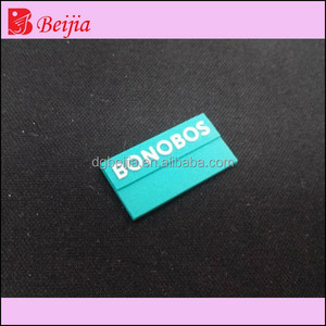 Tùy Chỉnh Không Thấm Nước Silicone Nhãn T-shirt Nhãn Và Thẻ Cho Quần Áo - Product Image 4