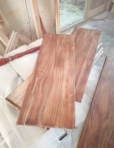 Gradino per Scale in Legno Massello di Acacia e Noce - Product Image 2