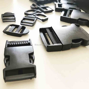 Hebilla de correa de plástico negro <span class=keywords><strong>para</strong></span> cinturón de mochila - Product Image 1