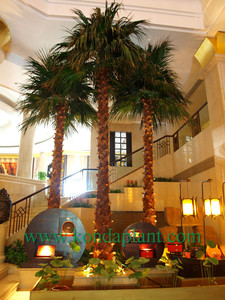 Palmera curvada artificial de coco sin macetas, caña de acero esmaltada para interiores recta - Product Image 5