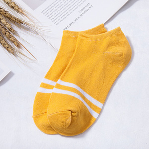 Vente en gros Respirant Femmes Dames <span class=keywords><strong>Pas</strong></span> <span class=keywords><strong>Cher</strong></span> En Gros Coloré D'été De <span class=keywords><strong>Haute</strong></span> Qualité À Rayures Personnalisées En Coton Chaussettes Courtes À La Cheville - Product Image 4