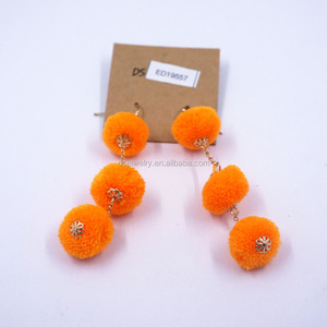 Último nuevo diseño hecho a mano hilo de seda pendientes de Cuentas 2017 - Product Image 1