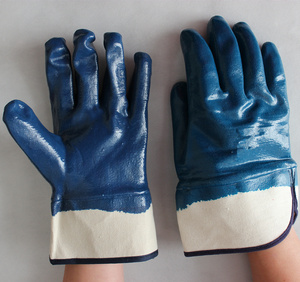 Nitrile glove cuff SECURITY heavy Musketeer HYCRON type - Product Image 3