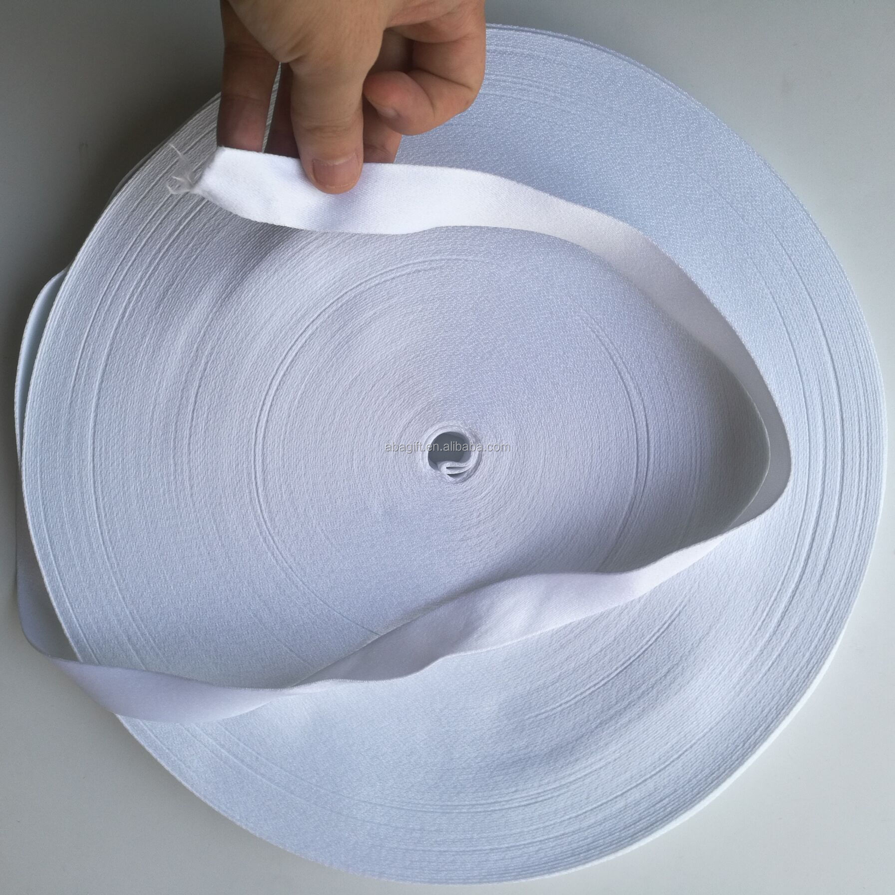 Рулон белого полиэфирного ленточного материала для сублимационной печати