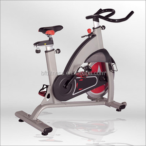 Usine d'équipement de gymnastique de Guangzhou machine commerciale professionnelle d'entraînement de forme physique d'intérieur <span class=keywords><strong>vélo</strong></span> de rotation d'exercice de cyclisme - Product Image 3