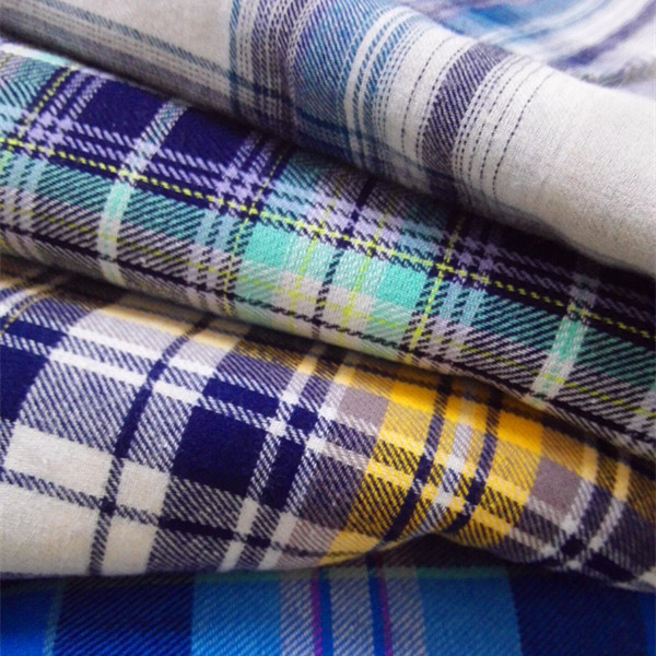 Шерстяная пряжа, крашеная ткань в наличии