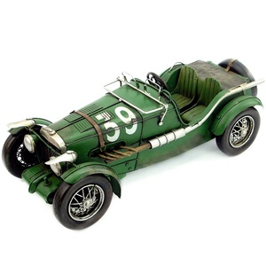Modellino Auto d'Epoca Sportiva da Corsa in Metallo Fatto a Mano 1933 Scala 1:12 Decorazione per Caffetteria Ristorante Casa - Product Image 1