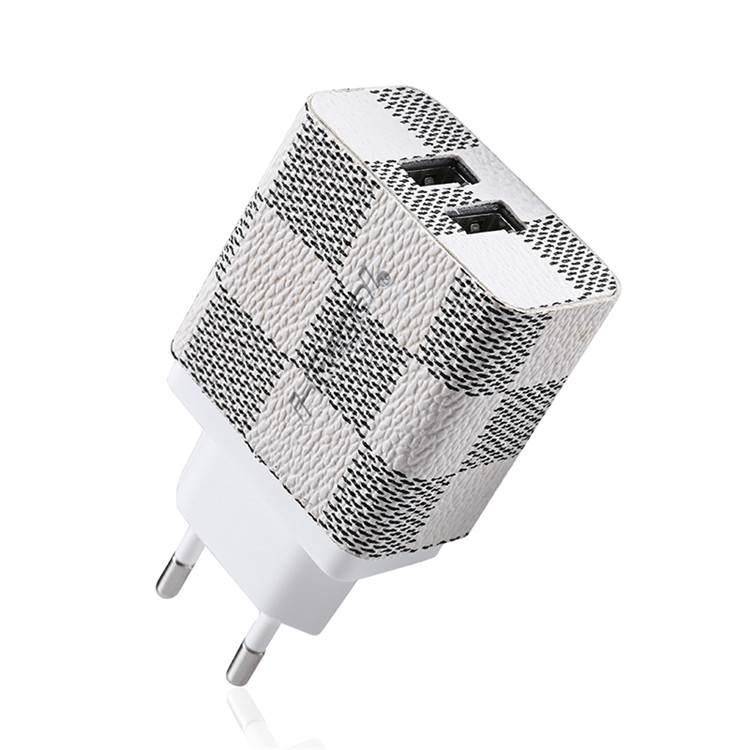 OEM 2.4A портативное быстрое зарядное устройство с двумя USB-портами для мобильного телефона