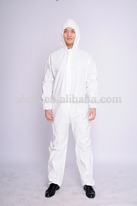 Microporosa tipo 5/6 desechables bata blanca grande/x grande 42-45" en el pecho - Product Image 1