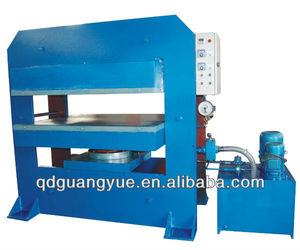 Macchina per la produzione di tappetini per suini - Product Image 1
