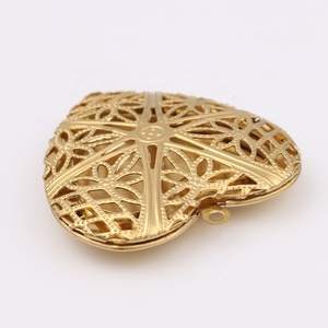 Wholesale <strong>Heart</strong> Shaped Brass <strong>Filigree</strong> Cage Photo Lockets <strong>Pendants</strong>