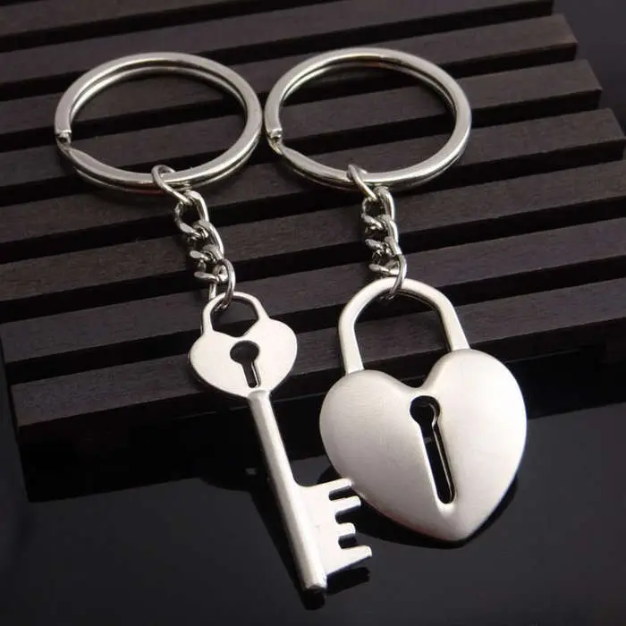 Casal Casual Amantes Keychain Presente de Casamento Dia Dos Namorados Jóias Trinket Coração do Anel Chave de Cadeia