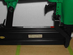 Cloueuses pneumatiques pour béton APLUS T-64-25 14GA 25mm-64MM Tige 2.5mm OEM Personnalisable Certifié CE - Product Image 5