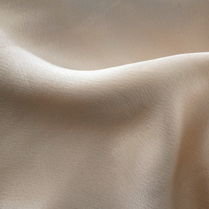 100% raso di <span class=keywords><strong>crepe</strong></span> di seta, tessuto di seta pura seta per il vestito - Product Image 2
