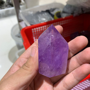 Punta di Cristallo di Ametista Naturale, Cristallo per il <span class=keywords><strong>Chakra</strong></span> della Gola, Punta con Base Tagliata - Product Image 4