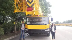 Grue de camion avec le contrôle mécanique QY50K grue mobile de 50 tonnes à vendre