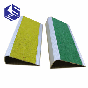 Made in China carborundum en aluminium anti-slip bord <span class=keywords><strong>nez</strong></span> <span class=keywords><strong>de</strong></span> <span class=keywords><strong>marche</strong></span> - Product Image 1