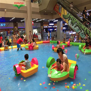 遊園地 大人用 アクアプール おもちゃ ホイール付き 子供用手漕ぎ 水上 プラスチック製 パドルボート 販売中 - Product Image 2