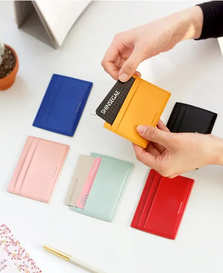 पोर्टेबल स्लिम कार्ड धारक बटुआ चमड़े कार्ड जेब बटुआ कई रंग उपलब्ध चमड़े बटुआ के साथ कस्टम लोगो