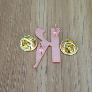 Regalos promocionales de letras de metal <span class=keywords><strong>pin</strong></span> insignia con color pintado - Product Image 2