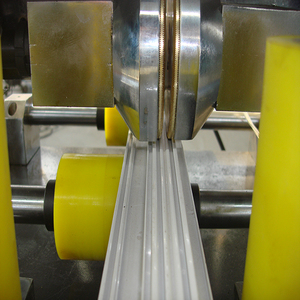 Nhôm Hồ Sơ Cá Nhân Nhiệt <span class=keywords><strong>Break</strong></span> Nhôm Hồ Sơ Knurling Máy KCJ-01 - Product Image 5