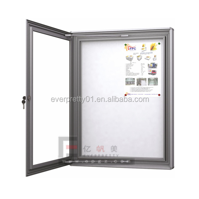 Доска для объявлений для школы со стеклянной дверью