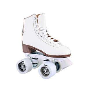 <span class=keywords><strong>Pattini</strong></span> <span class=keywords><strong>a</strong></span> <span class=keywords><strong>rotelle</strong></span> <span class=keywords><strong>da</strong></span> donna, - Product Image 1