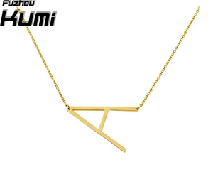 Collar con inicial grande para mujer, colgante de acero inoxidable con nombre de letra grande dorada
