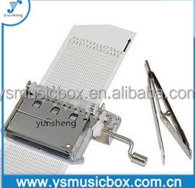 <span class=keywords><strong>Caja</strong></span> <span class=keywords><strong>Musical</strong></span> de Papel Yunsheng de 30 Notas, Movimiento <span class=keywords><strong>Musical</strong></span> <span class=keywords><strong>Manual</strong></span> con Perforadora de Metal - Product Image 2
