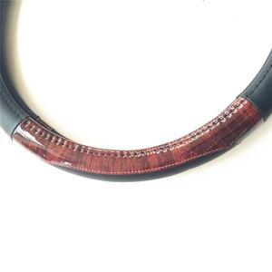 Coprivolanti <span class=keywords><strong>in</strong></span> pelle PVC venatura del <span class=keywords><strong>legno</strong></span> di nuova progettazione OEM di fabbrica - Product Image 5