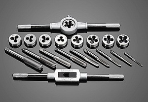 Tarot Expert de 20 taraures et fileaux, set avec robinet et filières, livraison gratuite - Product Image 3