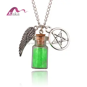 Baru Pasukan Jahat Supranatural Kaca Perdagangan Luar Negeri Make-a-wish Botol Garam Pengocok Pentagram Sayap Liontin Kalung