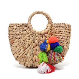 Sacs <span class=keywords><strong>en</strong></span> crochet <span class=keywords><strong>de</strong></span> style panier, sacs à main Banjara pour la <span class=keywords><strong>plage</strong></span>, sacs <span class=keywords><strong>de</strong></span> <span class=keywords><strong>plage</strong></span> d'été, sacs <span class=keywords><strong>de</strong></span> <span class=keywords><strong>plage</strong></span> <span class=keywords><strong>en</strong></span> <span class=keywords><strong>paille</strong></span> <span class=keywords><strong>en</strong></span> gros, sacs à pompons - Product Image 1