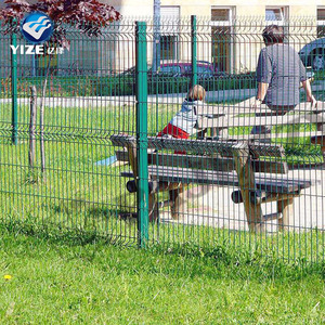 Valla <span class=keywords><strong>de</strong></span> malla <span class=keywords><strong>de</strong></span> alambre soldada con revestimiento <span class=keywords><strong>de</strong></span> vinilo verde decorativo <span class=keywords><strong>de</strong></span> 4mm y 5mm <span class=keywords><strong>de</strong></span> Polonia y <span class=keywords><strong>Rusia</strong></span> - Product Image 4