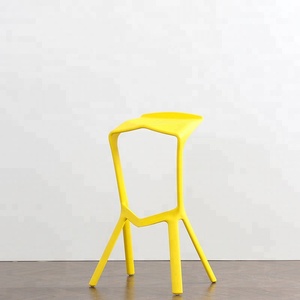 Mobili di Fabbrica all'Ingrosso Sgabello da Bar Impilabile in Plastica Nera <span class=keywords><strong>per</strong></span> Esterno Sedia da <span class=keywords><strong>Cucina</strong></span> - Product Image 3