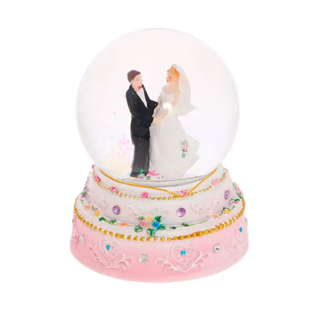 Custom factory Resin Dancing Couple Wedding Snow Ball Musical Snow Globe best wedding gifts for guests