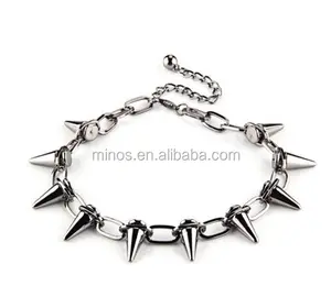 Fashion Design Metal Spikes Studs Rivets Goth Necklace Choker