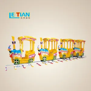 Cina Parco di Divertimenti Fabbricazione Funfair Carnevale Attrazione Mini Bambini Del Fumetto Pista Elettrica Treni Rides Macchina del Gioco per la Vendita