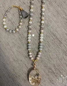 Kalung Mode Oleh Buatan Tangan Oval Kaca Liontin Disk Kaca Kaca Manik-manik Kaca Kalung Rantai