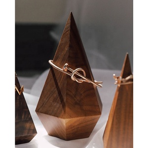 Présentoir de bijoux en <span class=keywords><strong>bois</strong></span> fait à la main pour bagues, Bracelet, produit en <span class=keywords><strong>bois</strong></span> - Product Image 3