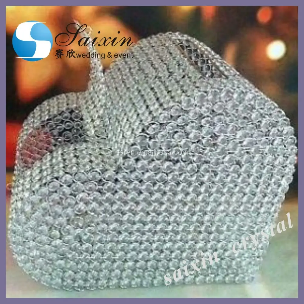 Beatuiful heart-shaped crystal decorate wedding favor boxes ZT-198