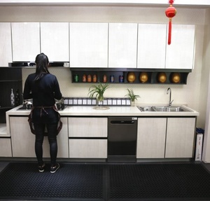 2025 China Großhandel Moderne Waschbare Rutschfeste Abgeschrägte Kanten Gummi-Küchenmatte mit Drainagelöchern - Product Image 6