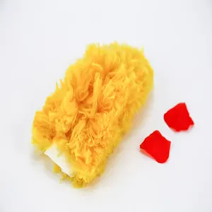 Disposable nonwoven lightweight yellow kitchen cleaning retractable duster