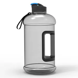 BPAフリーの再利用可能な2.2リットルジム/スポーツウォーターボトル、ステンレススチールキャップ付き
