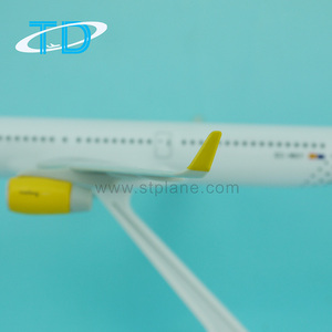 Avión de Colección de Plástico Airbus A321NEO <span class=keywords><strong>Vueling</strong></span>, Escala 1:200, 22 cm - Product Image 4