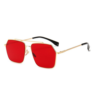 Egaudi BS18190 2022 <span class=keywords><strong>Occhiali</strong></span> <span class=keywords><strong>da</strong></span> <span class=keywords><strong>Sole</strong></span> <span class=keywords><strong>da</strong></span> Uomo di Alta Qualità con Montatura Sottile in Acciaio Inox Rosso e Lenti Fotocromatiche Personalizzabili - Product Image 2