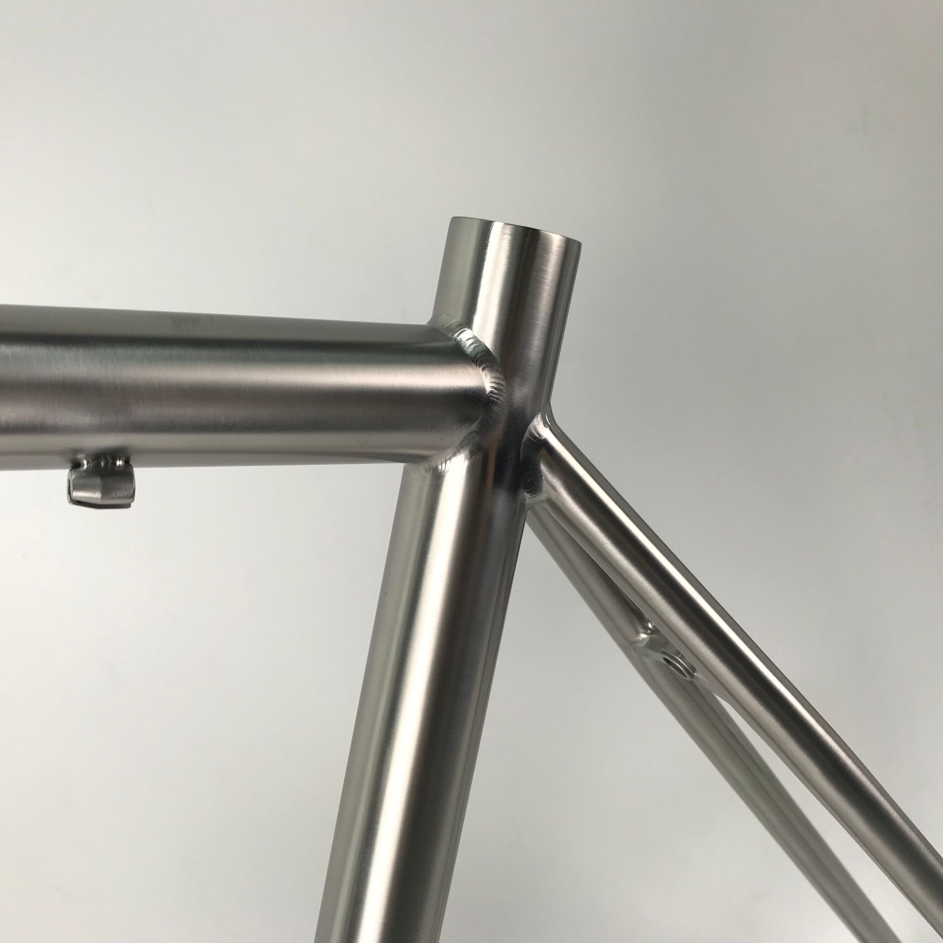 Waltly 700C Titanium Frame for Single Speed Bike – Lightweight